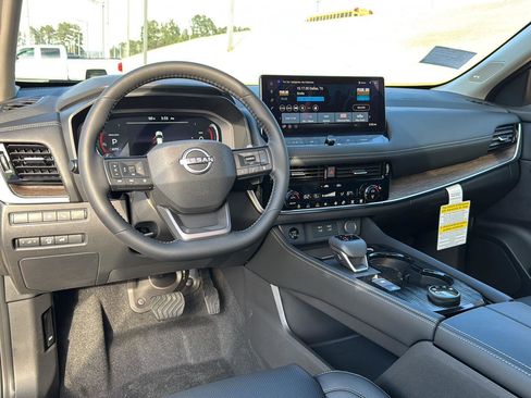 New 2026 Nissan Rogue Platinum w/ Platinum Premium Package AWD/4WD image 16