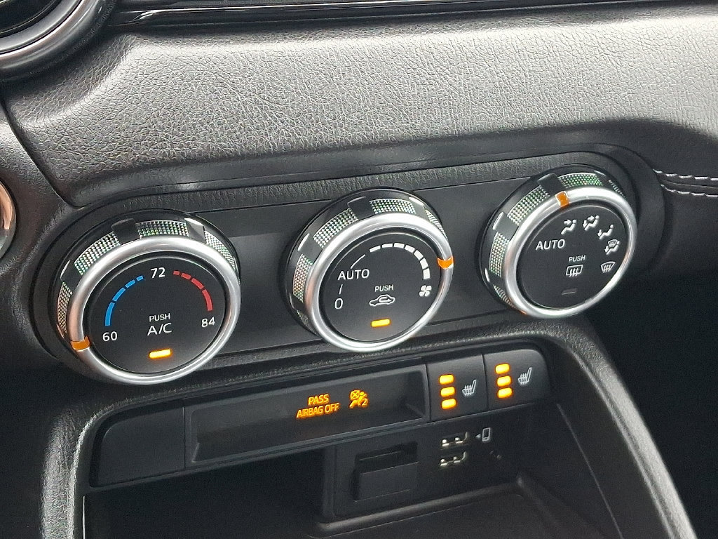 Used 2022 MAZDA MX-5 Miata Grand Touring w/ Weather Package RWD image 19