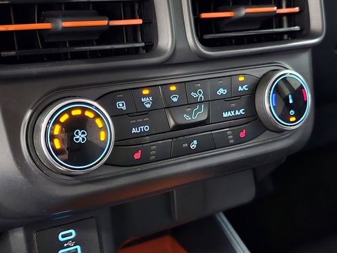 Used 2023 Ford Maverick XLT w/ XLT Luxury Package image 17