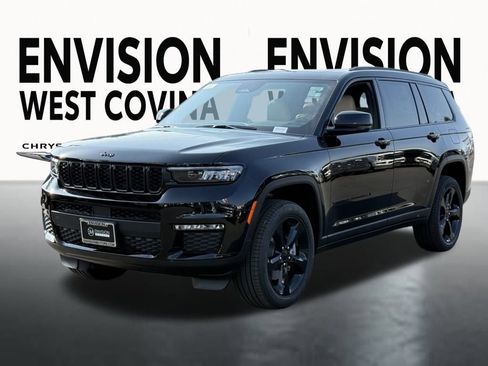 New 2025 Jeep Grand Cherokee L Limited w/ Black Appearance Package image 4