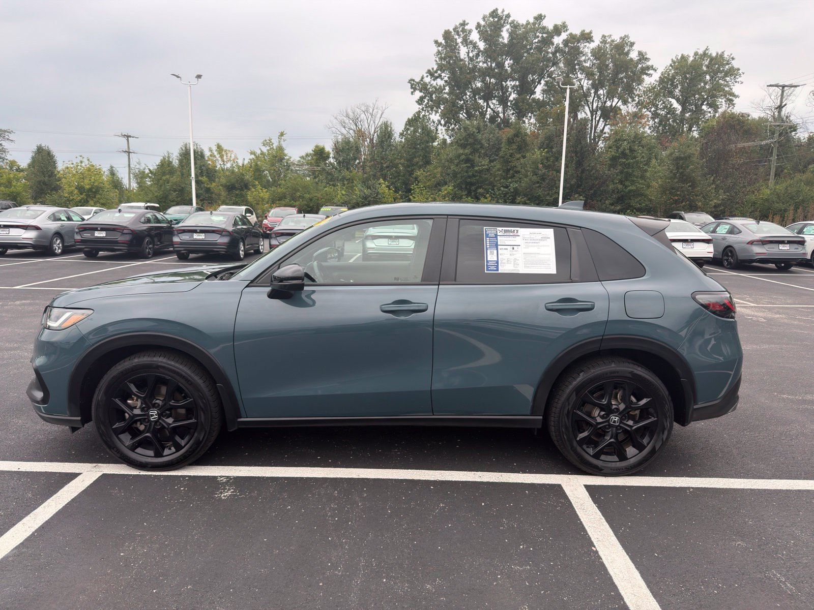 Used 2024 Honda HR-V Sport image 3