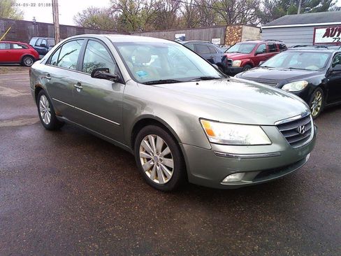 Used 2009 Hyundai Sonata Limited FWD image 2