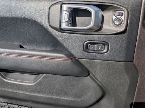 Used 2018 Jeep Wrangler Unlimited Rubicon image 24