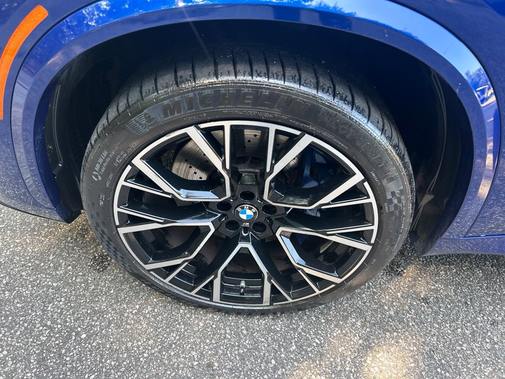 Used 2021 BMW X5 M w/ Competition Package AWD/4WD image 13