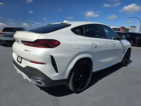 New 2026 BMW X6 xDrive40i w/ Climate Comfort Package image 3