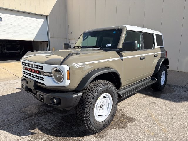 New 2026 Ford Bronco Heritage Edition AWD/4WD image 11