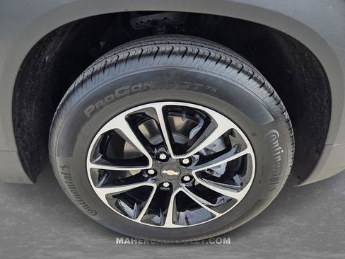 Certified 2025 Chevrolet TrailBlazer LT w/ Convenience Package FWD image 9