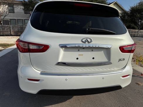 Used 2013 INFINITI JX35 AWD w/ Premium Pkg image 11