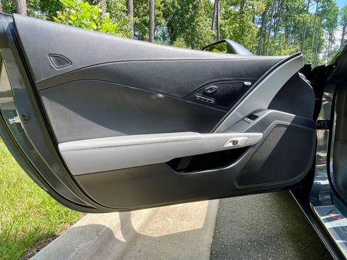 Used 2014 Chevrolet Corvette Stingray Convertible w/ 2LT Preferred Equipment Group image 43