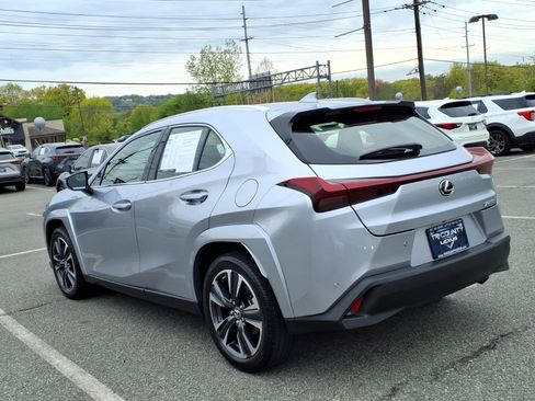 Certified 2023 Lexus UX 250h FWD w/ Accessory Package (Z2) image 4