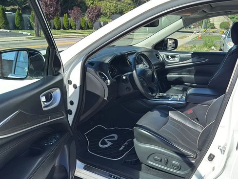 Used 2020 INFINITI QX60 Luxe w/ Essential Package image 23