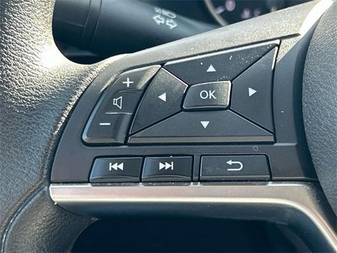 Used 2023 Nissan Sentra SV image 27