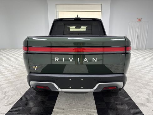 Used 2023 Rivian R1T Adventure image 4