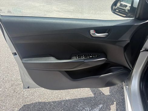 Used 2020 Hyundai Accent SEL FWD image 13