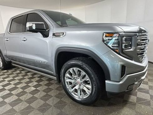 Used 2024 GMC Sierra 1500 Denali AWD/4WD image 2