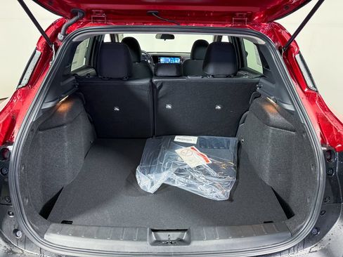 Certified 2026 Nissan Kicks SV w/ SV Premium Package AWD/4WD image 31
