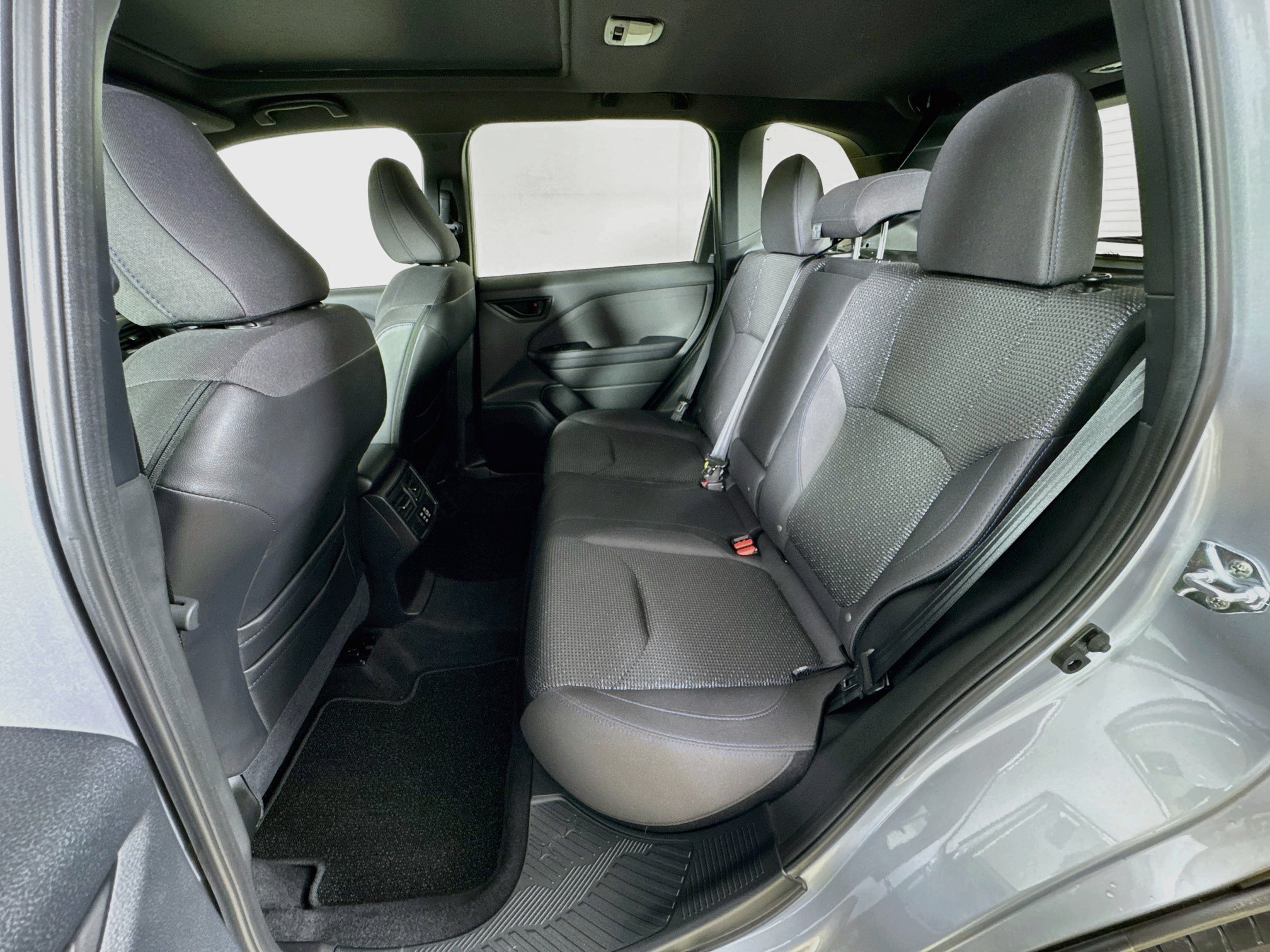 Certified 2025 Subaru Forester Premium AWD/4WD image 23