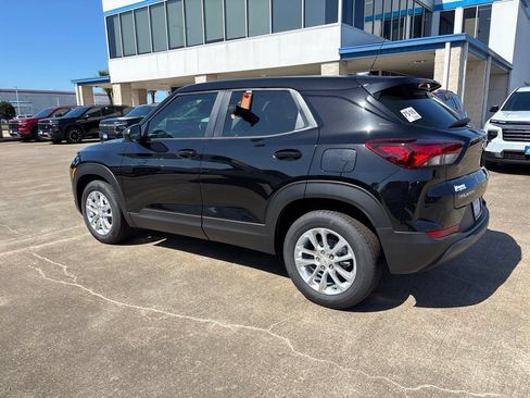 New 2026 Chevrolet TrailBlazer LS FWD image 14