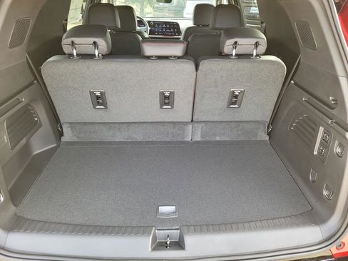 New 2026 Chevrolet Traverse RS image 8