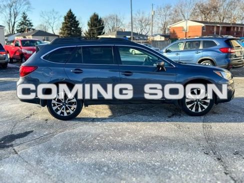 Used 2017 Subaru Outback 3.6R Limited image 8