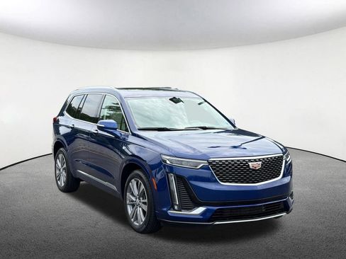 Certified 2024 Cadillac XT6 Premium Luxury w/ LPO, Floor Liner Package AWD/4WD image 22