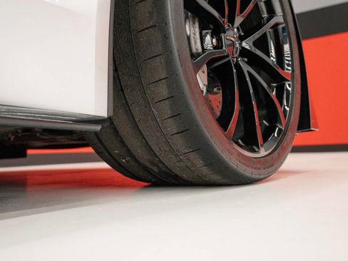 Used 2017 Chevrolet Corvette Grand Sport w/ Z07 Performance Package RWD image 70