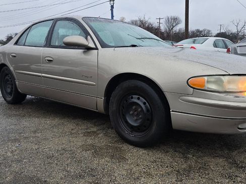 Used 2001 Buick Regal LS w/ Luxury Pkg image 5