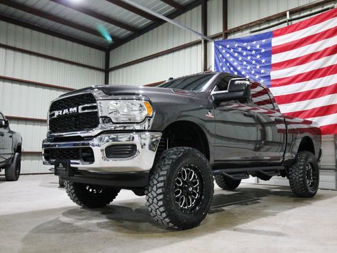 Used 2023 RAM 2500 Tradesman AWD/4WD image 3
