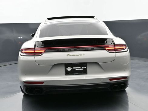 Used 2020 Porsche Panamera 4 image 2