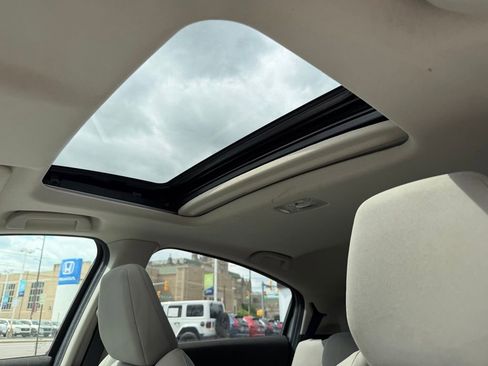 Used 2019 Honda HR-V EX image 6
