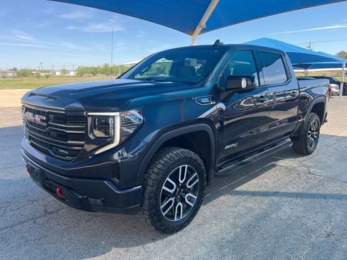 Used 2022 GMC Sierra 1500 AT4 image 1