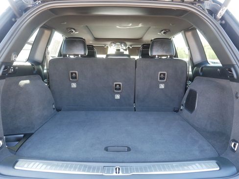 Used 2023 Jeep Grand Cherokee Overland w/ Luxury Tech Group IV AWD/4WD image 18