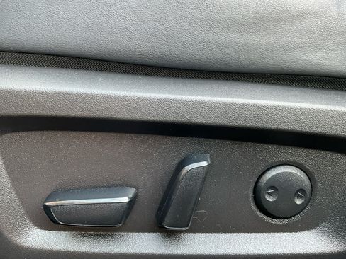 Used 2024 Mitsubishi Outlander SE AWD/4WD image 18