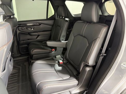 Certified 2023 Honda Pilot TrailSport image 12