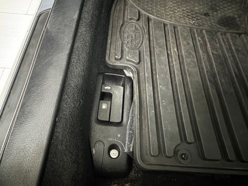 Used 2014 Subaru Impreza WRX Sedan image 27