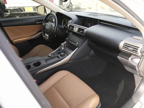 Used 2016 Lexus IS 200t w/ Premium Package image 18