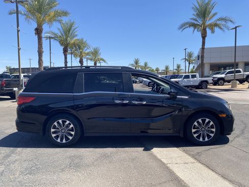 Used 2024 Honda Odyssey EX-L image 6