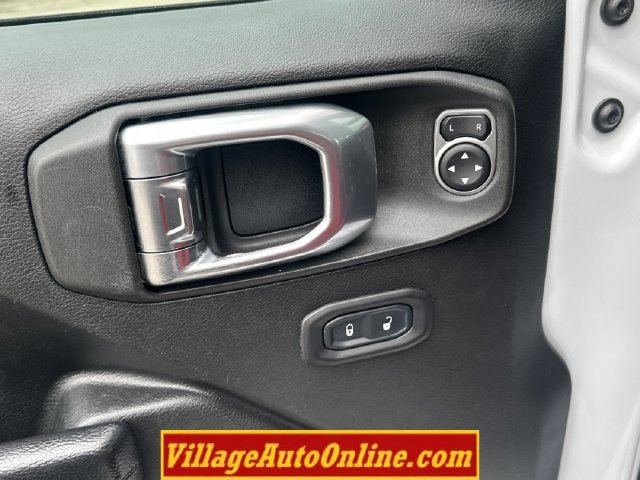 Used 2018 Jeep Wrangler Unlimited Rubicon AWD/4WD image 11