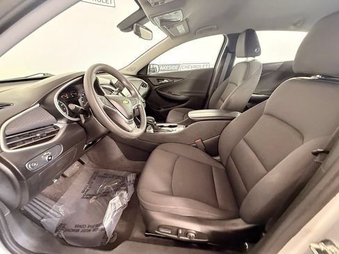 Used 2022 Chevrolet Malibu LT FWD image 16