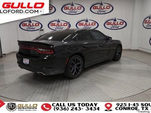 Used 2019 Dodge Charger SXT image 8