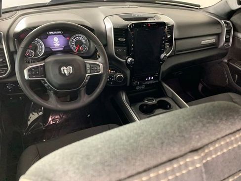 Used 2025 RAM 1500 Big Horn AWD/4WD image 4