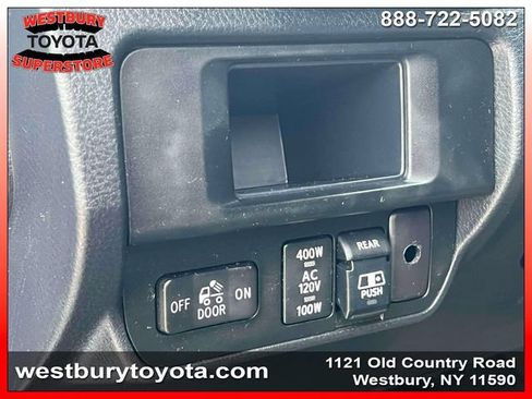 Used 2017 Toyota Tacoma TRD Sport w/ Tow Package AWD/4WD image 22