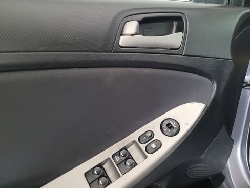 Used 2016 Hyundai Accent SE FWD image 27