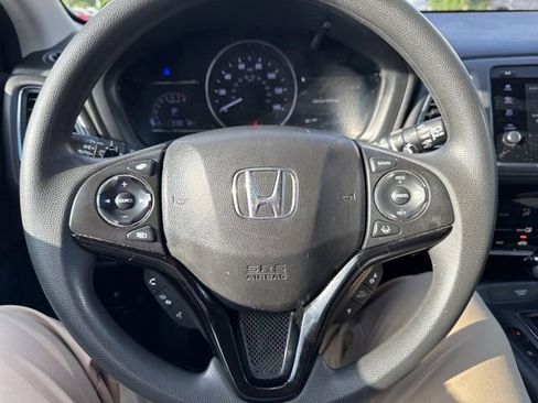 Used 2019 Honda HR-V EX image 16