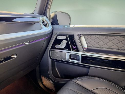 Used 2025 Mercedes-Benz G 63 AMG 4MATIC image 32