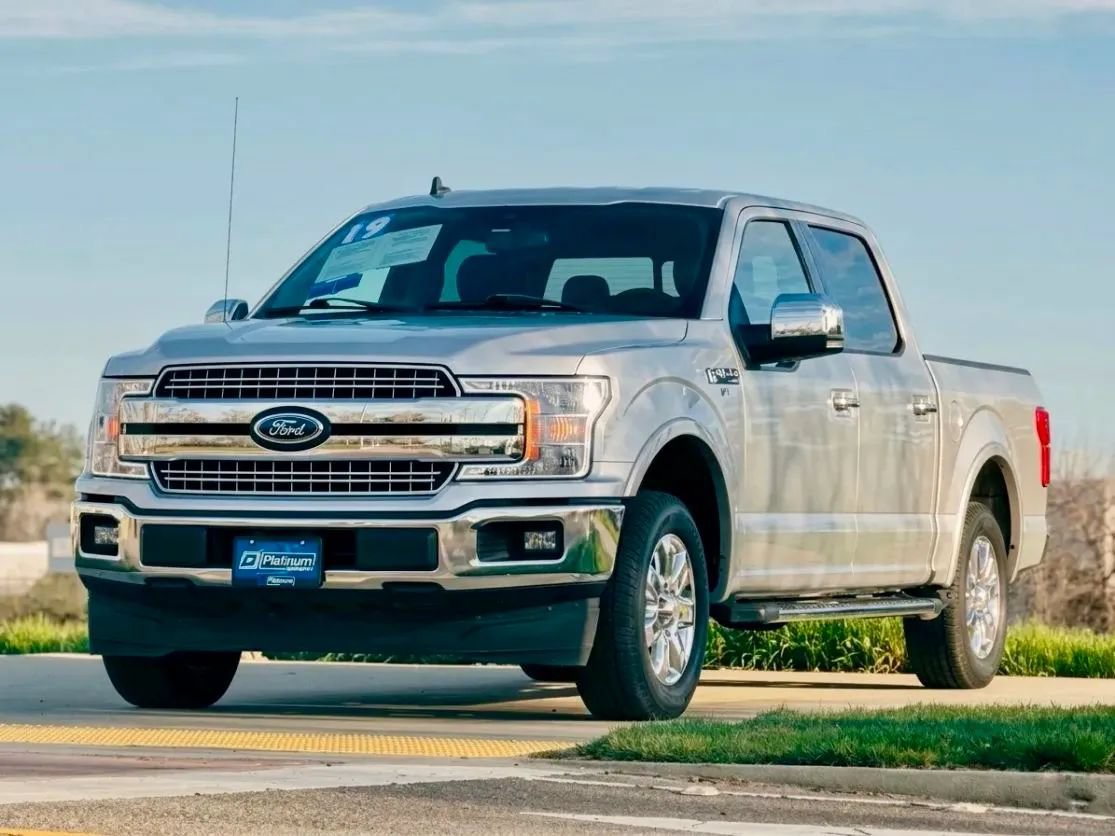Used 2019 Ford F150 Lariat RWD image 3