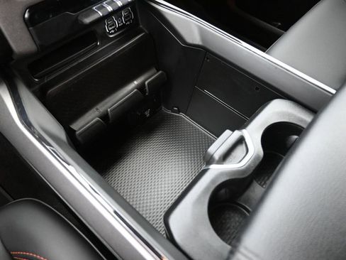 Used 2022 RAM 1500 Big Horn w/ Built-to-serve Edition image 32