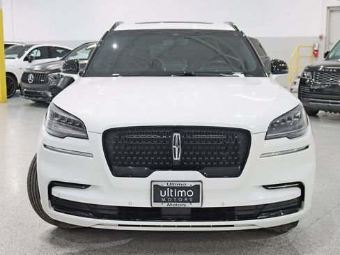 Used 2023 Lincoln Aviator Reserve w/ Equipment Group 201A image 7