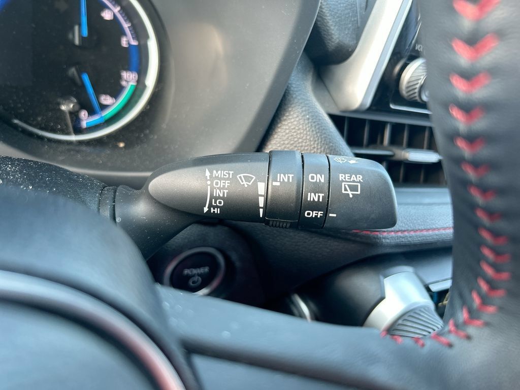 Used 2025 Toyota RAV4 SE AWD/4WD image 20