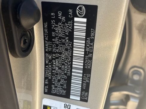 Used 2023 Lexus ES 300h w/ Premium Package FWD image 21